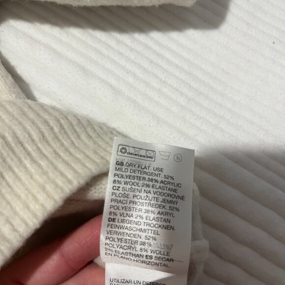 Cream Mock-neck Sweater M - Picture 6 of 13